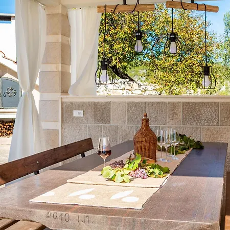 بيت للعطل House Quattro *